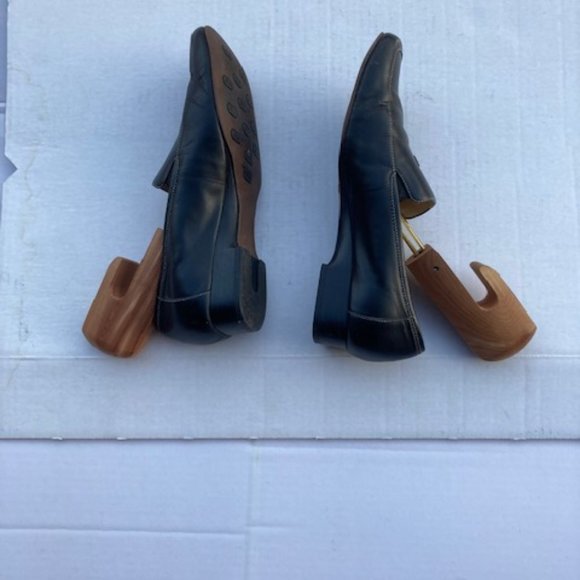 .Anne Klein Black Leather 8 M , UV sanitized. - Picture 5 of 6